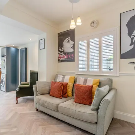 Ferienhaus Ness View - *